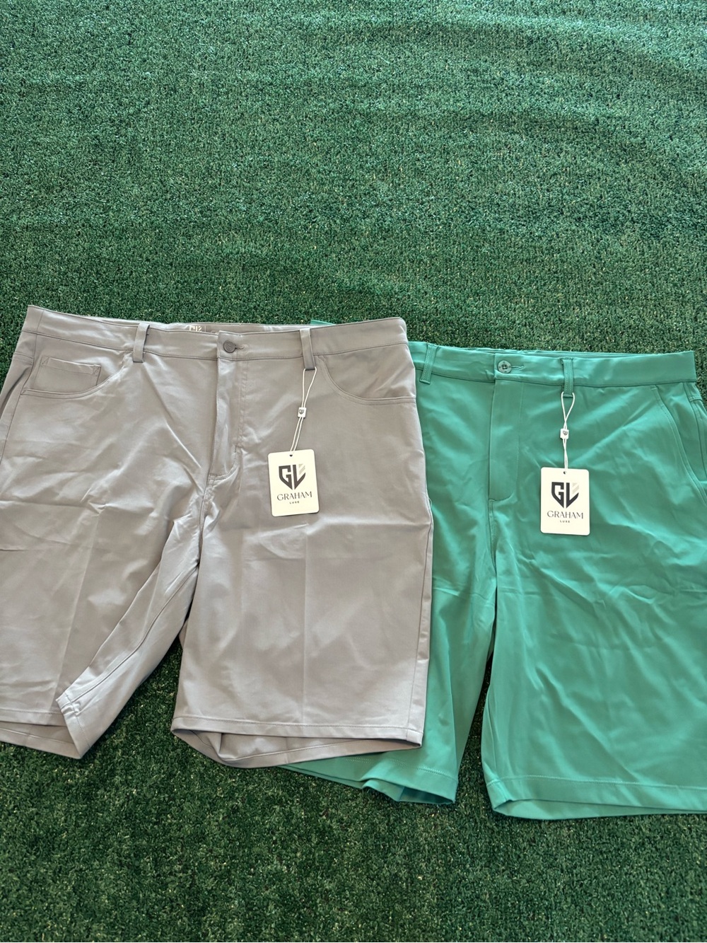 Graham Luxe Men’s Flat Front Golf Shorts in Gray and Teal